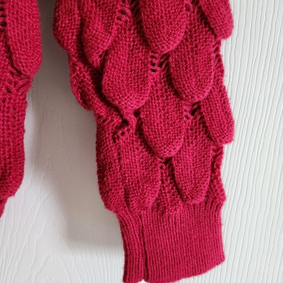 Crimson Red Knit Feathered V Neck Long Sleeved Sweater - Picture 6 of 9